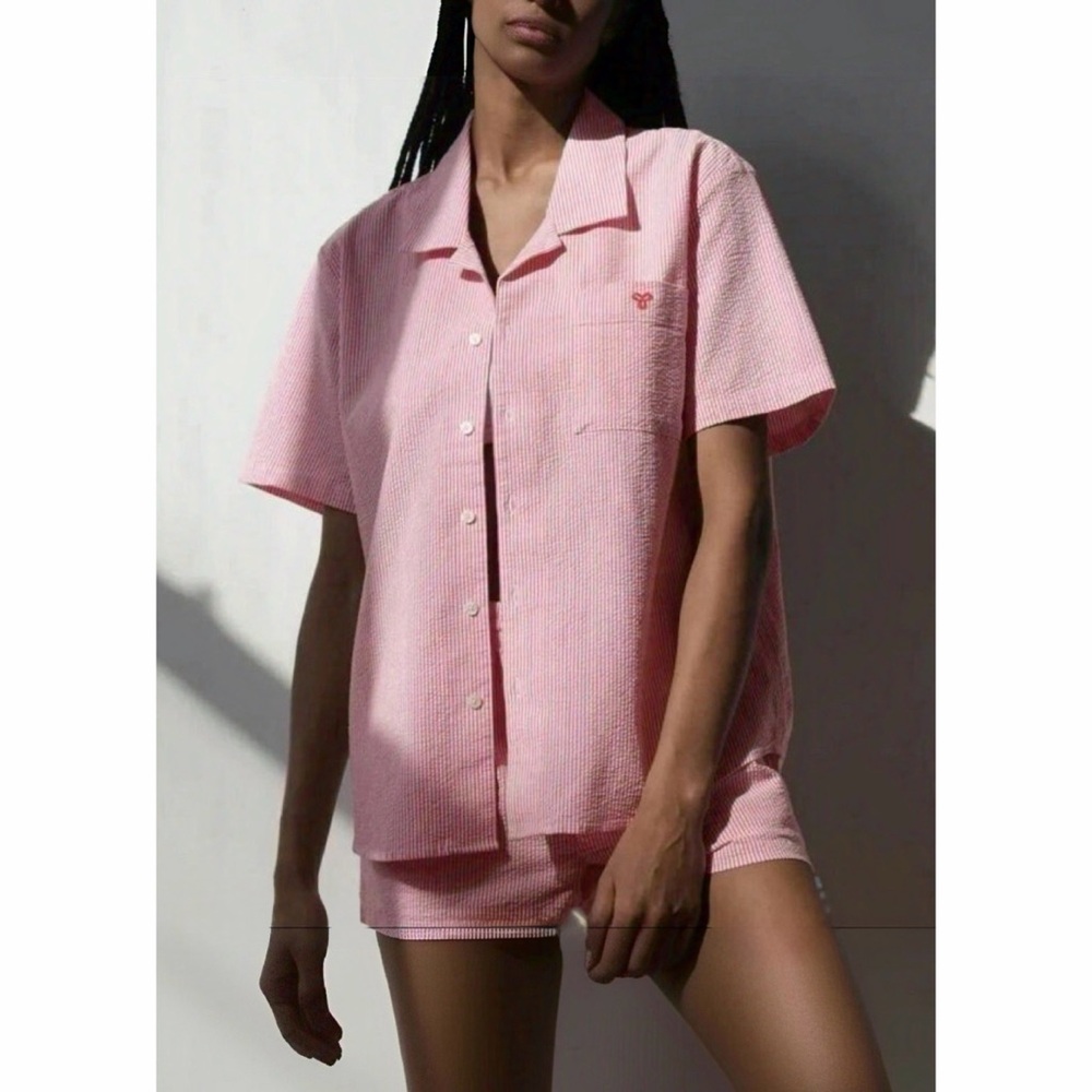 Aritzia TNA Baltimore Button Up Red Striped Short Sleeve Top